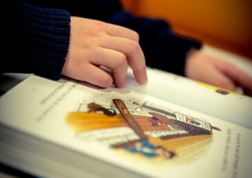 „Lesen öffnet Türen“ sorgt für Lesespaß an Bremer Grundschulen